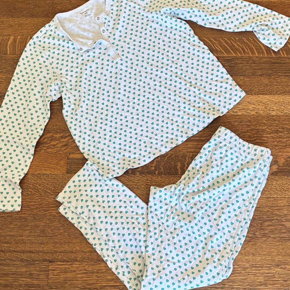 Roller Rabbit limited edition Christmas pajamas with hearts